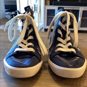 Blue patterned hightop sneakers